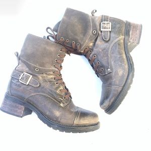 Taos Crave Distressed Boot Size 39